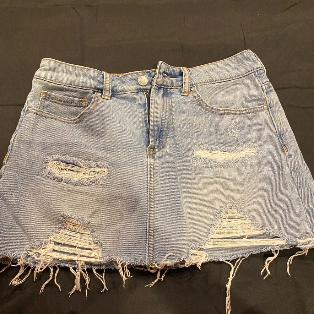 Denim skirt. Size 25